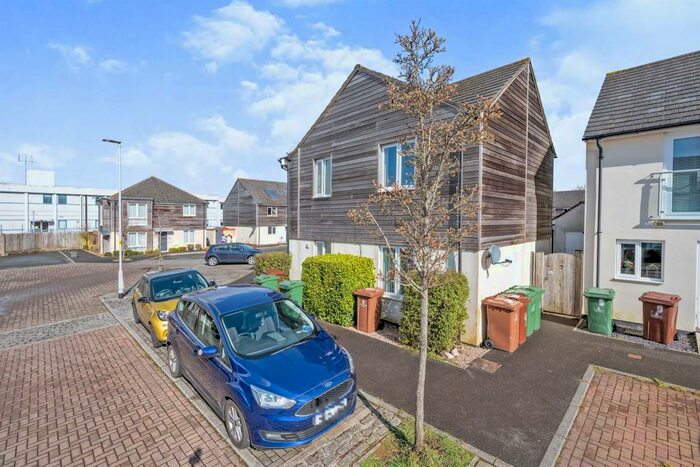 2 Bedroom Maisonette To Rent In Rifleman Walk, Plymouth, PL6