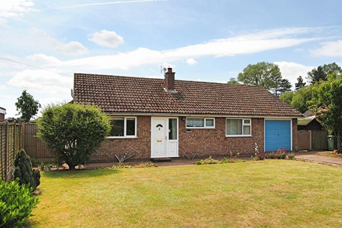 2 Bedroom Detached Bungalow To Rent In Pinfold Lane, Marston, NG32
