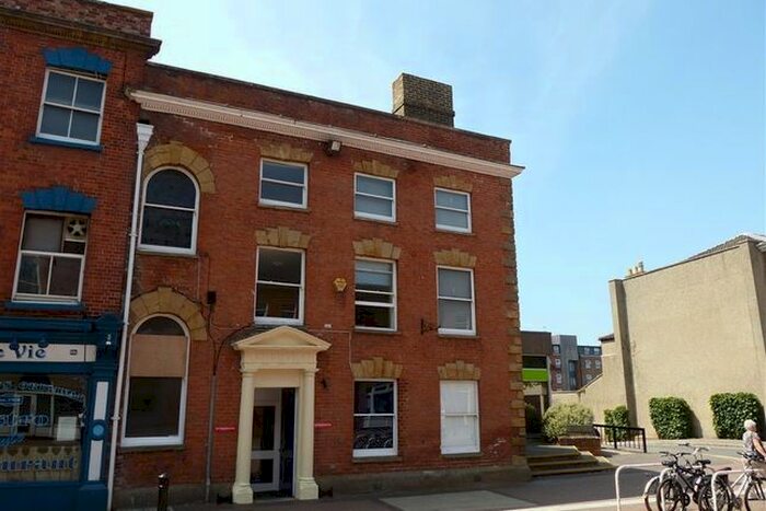 1 Bedroom Flat To Rent In High Street, Taunton, TA1