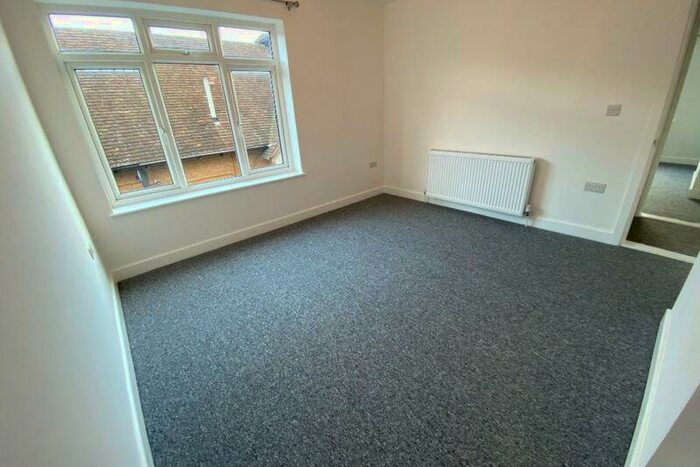 1 Bedroom Flat To Rent In Orchard Street, Gillingham, ME8