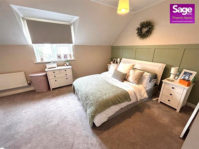 3 Bedroom Terraced House For Sale In Stonebridge Park, Croesyceiliog, Cwmbran, NP44