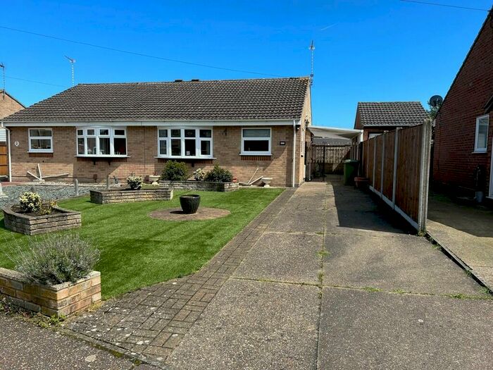 2 Bedroom Semi-Detached Bungalow To Rent In Lark Way, Bradwell, NR31