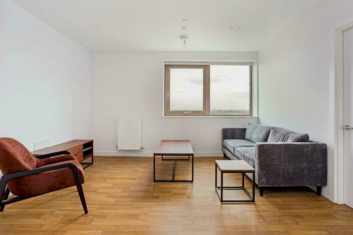 2 Bedroom Apartment To Rent In Apex Gardens, Seven Sisters London, N15