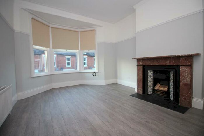 3 Bedroom Flat To Rent In Sandringham Rd, South Gosforth, Newcastle Upon Tyne, NE3