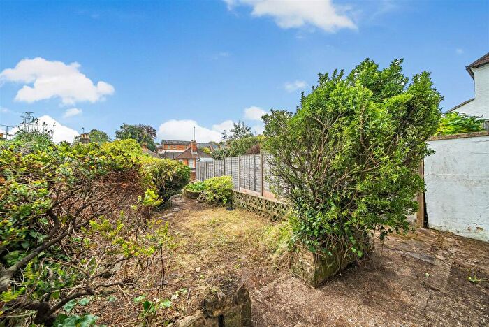 2 Bedroom Semi-Detached House For Sale In Addison Road, Guildford, GU1