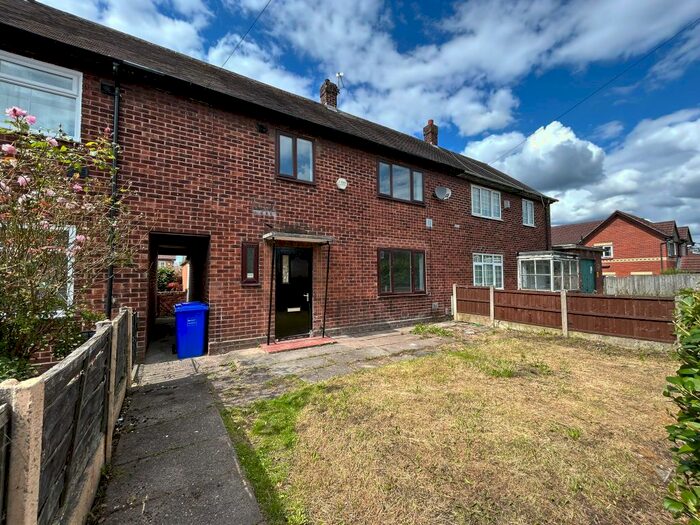 3 Bedroom Terraced House To Rent In Lynside Walk, Manchester, M22