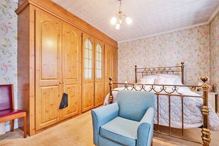 2 Bedroom End Of Terrace House For Sale In Titford Road, Oldbury, B69