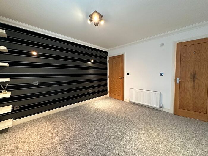 2 Bedroom Flat To Rent In Church Road, Bournemouth, BH6