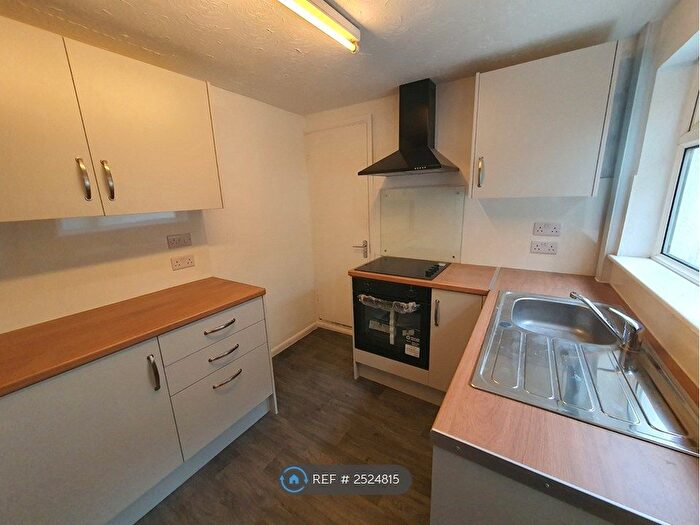 3 Bedroom Terraced House To Rent In Albany Road, Gillingham, ME7