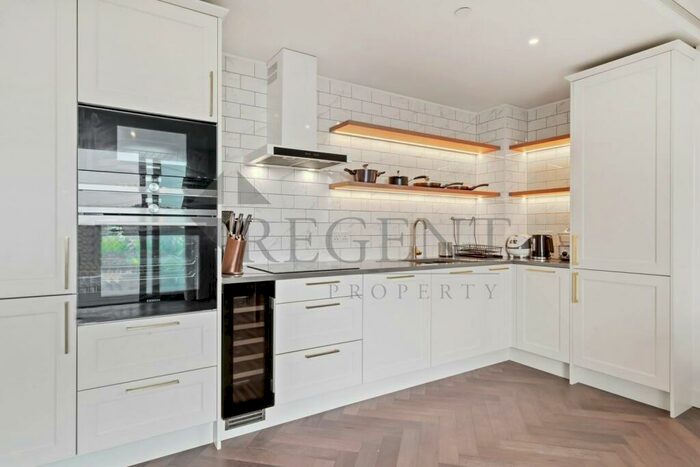 2 Bedroom Apartment To Rent In Cashmere Wharf, Gauging Square, E1W