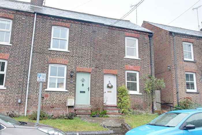 2 Bedroom House For Sale In Brook Street, Tring, HP23