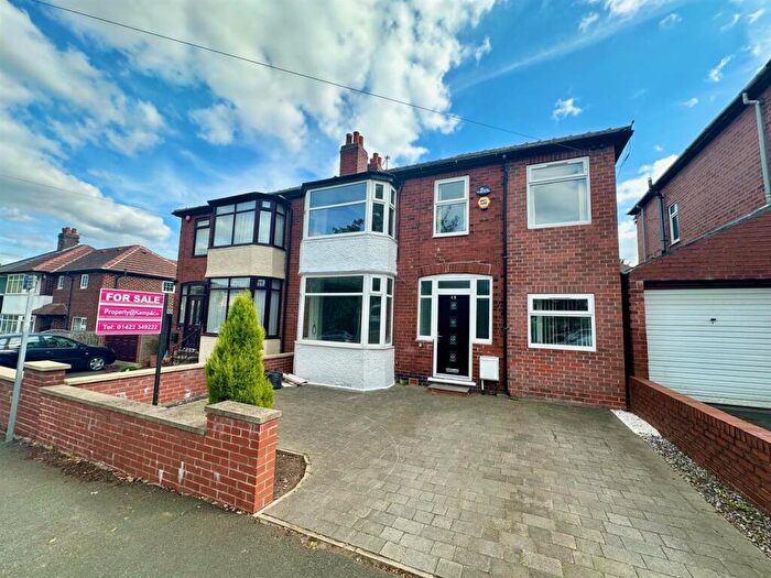 5 Bedroom Semi-Detached House For Sale In Godfrey Road, Halifax, HX3