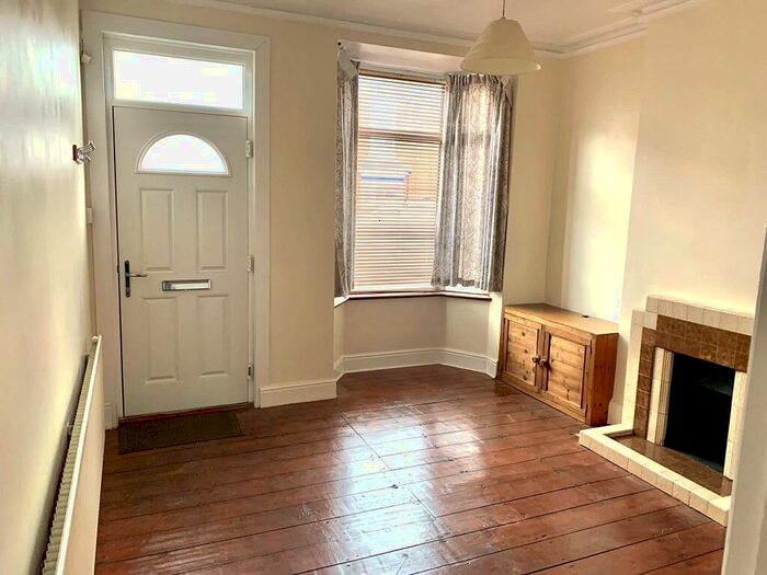2 Bedroom House To Rent In Ethel Street, Smethwick, B67