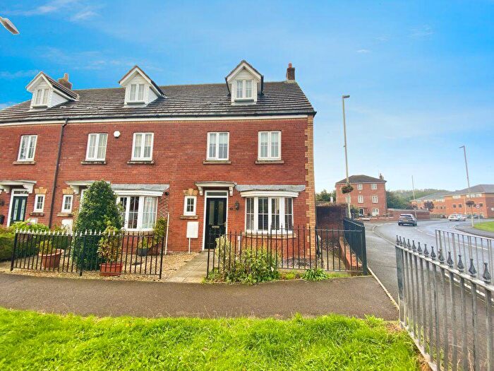 4 Bedroom House To Rent In Heol Y Dolau, Pencoed, Bridgend, CF35