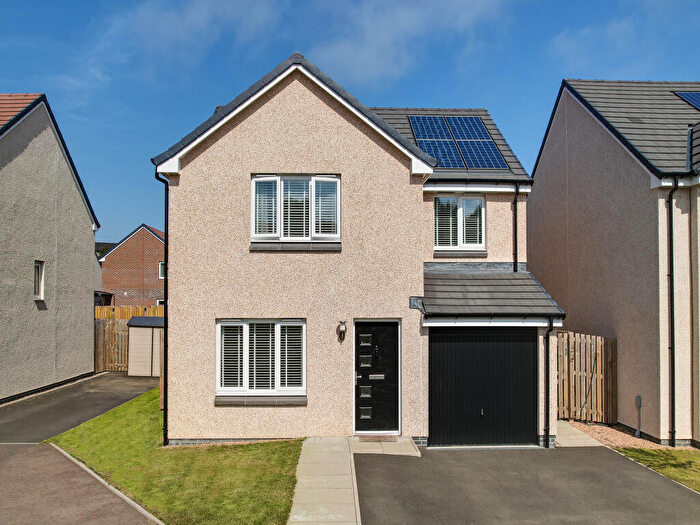 4 Bedroom Detached House For Sale In West Mill, West Mill Road, Markinch, Fife, KY7