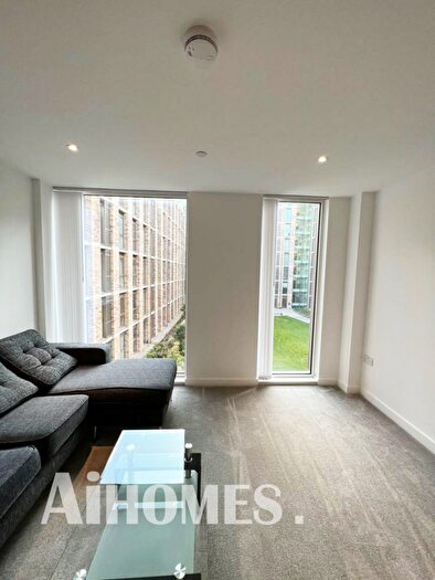2 Bedroom House To Rent In Bs, Boundary Lane, Manchester, M15