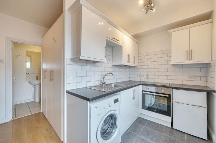 Apartment To Rent In Castle Hill, Reading, RG1