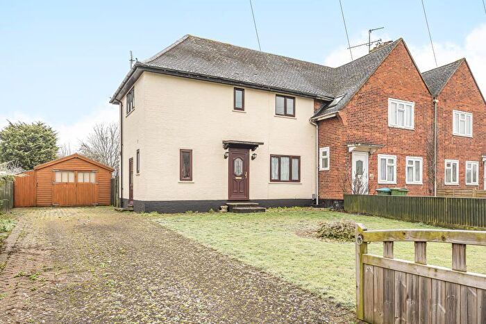3 Bedroom End Of Terrace House To Rent In Nightingale Road, Aylesbury, HP21