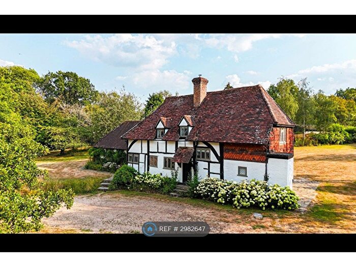 5 Bedroom Detached House To Rent In Logmore Lane, Dorking, RH4