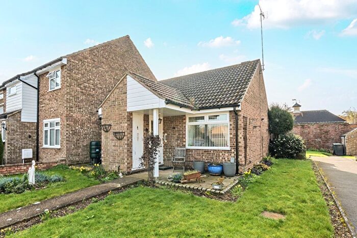 2 Bedroom Bungalow For Sale In Vicarage Close, Arlesey, SG15