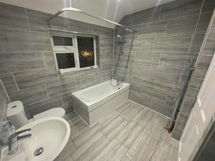 3 Bedroom Semi-Detached House To Rent In Marsh Lane, Stanmore HA7