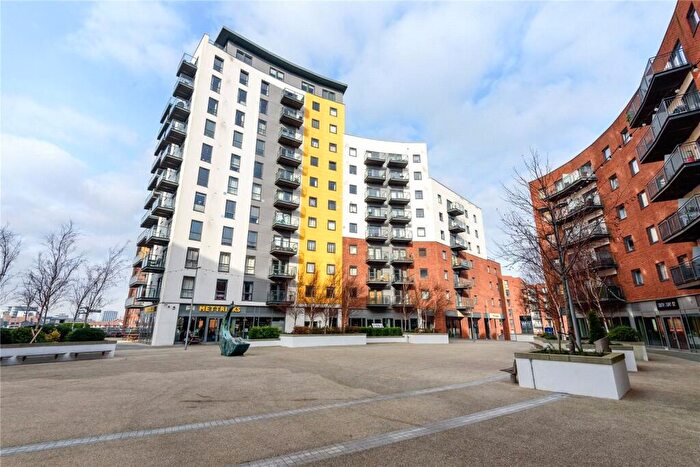2 Bedroom Flat To Rent In Centenary Plaza, Southampton, SO19