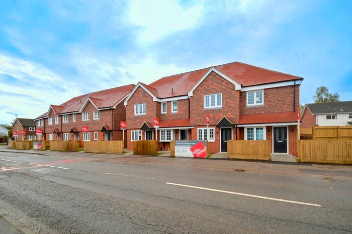 2 Bedroom Maisonette To Rent In Bishop Close, High Halden, Ashford, TN26