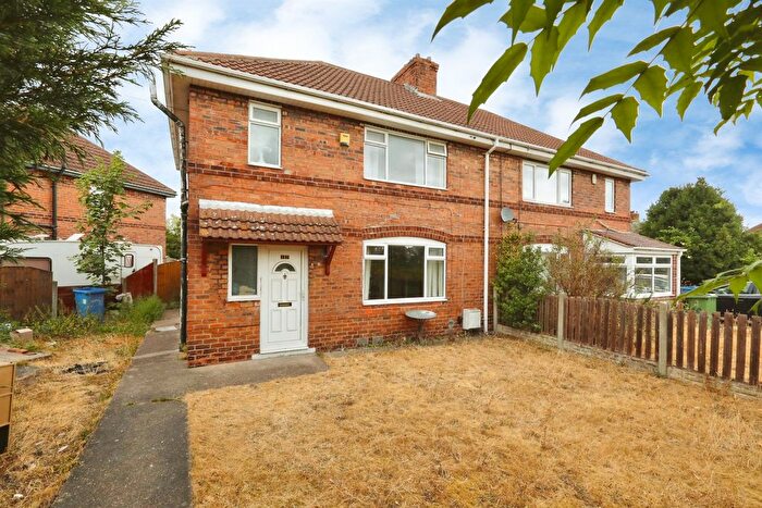 3 Bedroom Semi Detached House For Sale In Suffolk Road, Bircotes, Doncaster, DN11