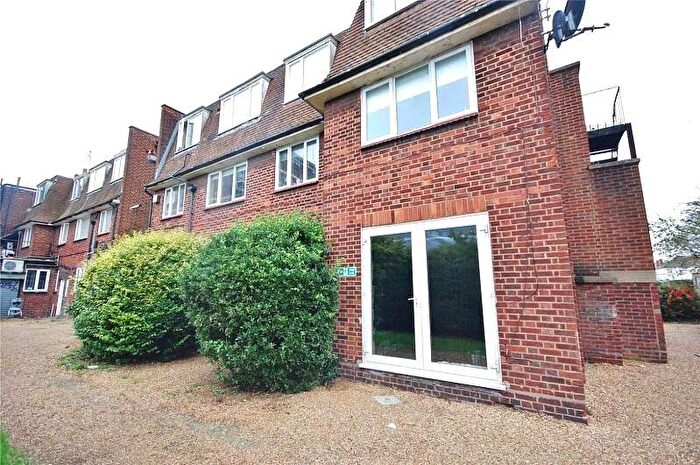 2 Bedroom Apartment To Rent In Victoria Road, Romford, Essex, RM1