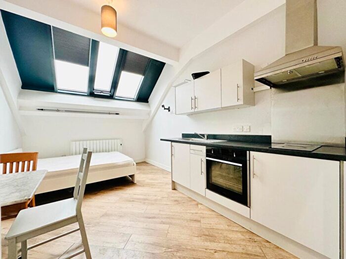 Studio To Rent In Avenue D, Nottingham, NG1
