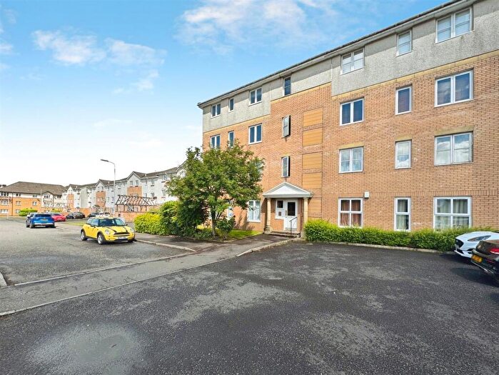2 Bedroom Flat For Sale In Bobbins Gate, Paisley, PA1