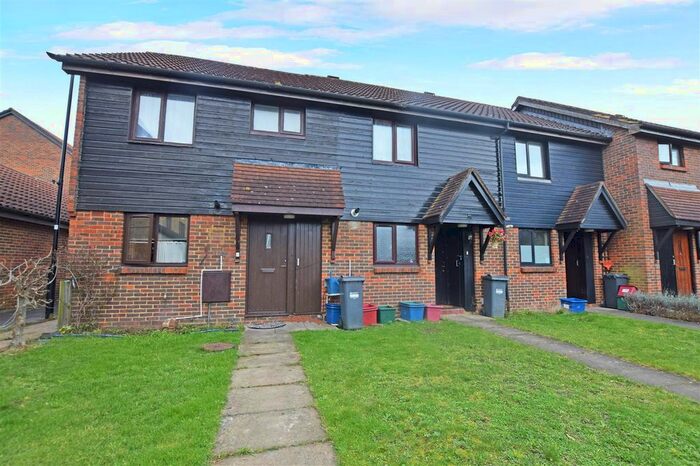 4 Bedroom End Of Terrace House To Rent In Badger Close, Feltham, TW13