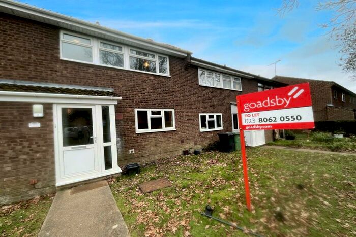 3 Bedroom Terraced House To Rent In Bishopstoke, SO50