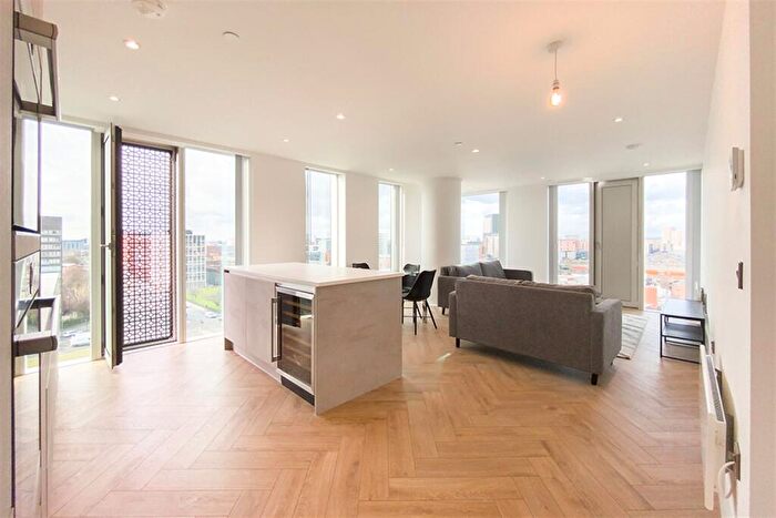 2 Bedroom Apartment To Rent In Elizabeth Tower, M15