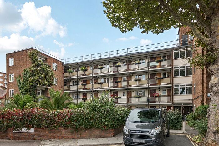 1 Bedroom Studio For Sale In Cadiz Street, London, SE17