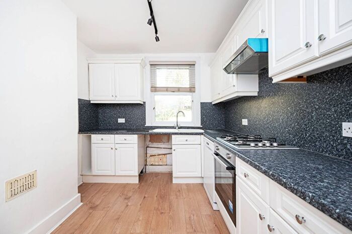 2 Bedroom Terraced House For Sale In Eastway, Hackney Wick, London, E9