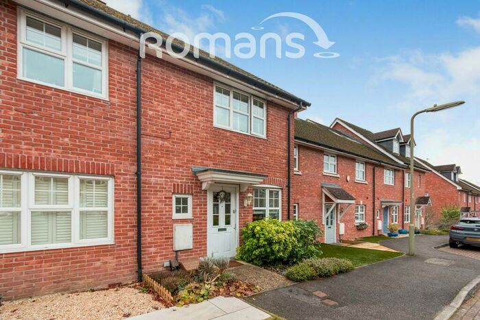 2 Bedroom Terraced House To Rent In Stockbridge Road Fleet, GU51