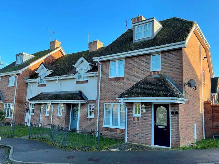 3 Bedroom End Of Terrace House To Rent In Great Marlow, Hook, Hampshire, RG27