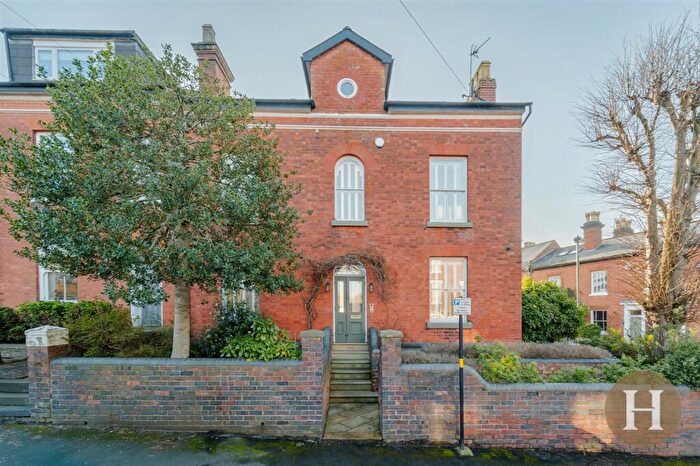 6 Bedroom Terraced House For Sale In St. Johns Road, Harborne, B17