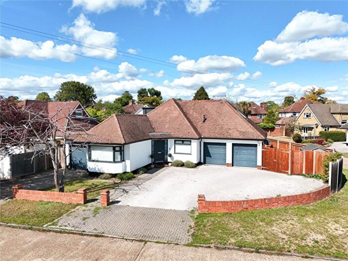 5 Bedroom Bungalow For Sale In Ringmore Road, Walton-On-Thames, KT12