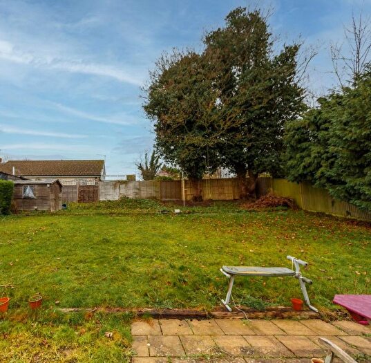 3 Bedroom Flat To Rent In London Road, Riverhead, TN13