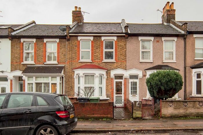 3 Bedroom Terraced House To Rent In Vallentin Road, London, E17