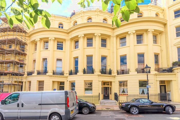 Studio To Rent In Brunswick Square, Hove, BN3