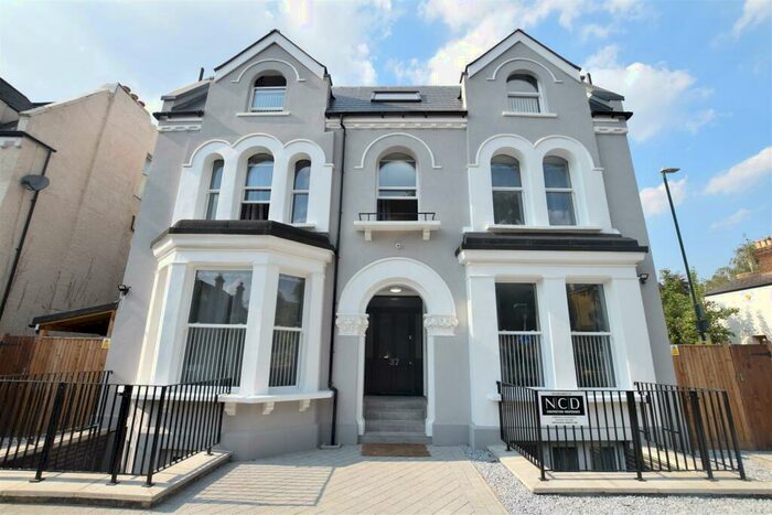 Studio To Rent In Cedar Road, Sutton, SM2