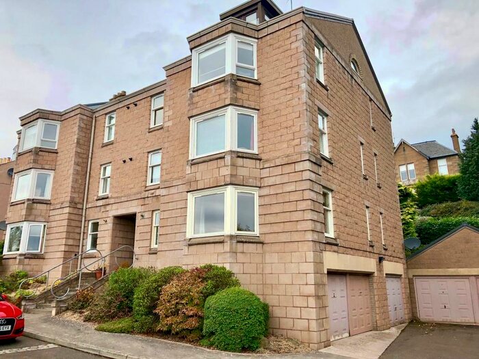 2 Bedroom Flat To Rent In Westpark Gardens, Dundee, DD2