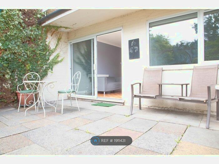 5 Bedroom Terraced House To Rent In Greenways, Egham, TW20