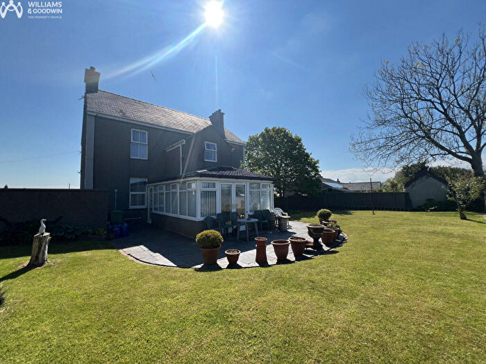 5 Bedroom Detached House For Sale In Bodffordd, Llangefni, Anglesey, LL77