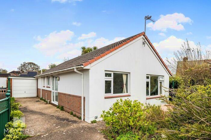 3 Bedroom Bungalow For Sale In St. Marys Close, Wareham, BH20