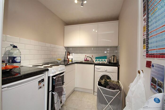 Property To Rent In Amberley Way, Uxbridge, UB10