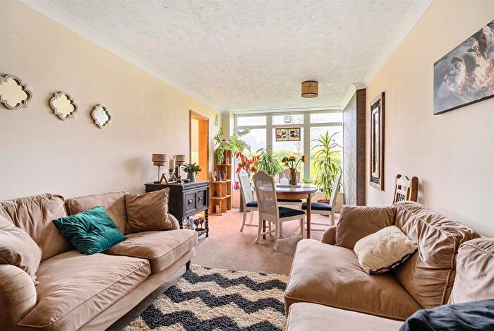 4 Bedroom Detached House For Sale In Kirkella Road, Yelverton, Devon, PL20